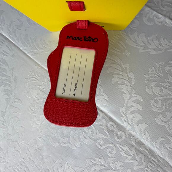 Marc Tetro Statue of Liberty Red Luggage Tag Travel ID Holder NWT USA NYC PopArt - Picture 2 of 3